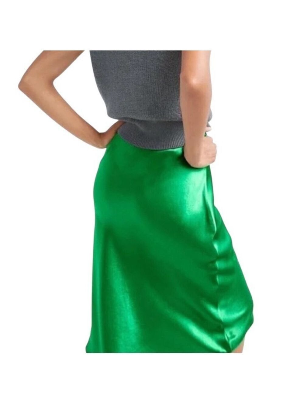 Aritzia Babaton Kelly green satin silky pull on bias cut midi slip skirt 0